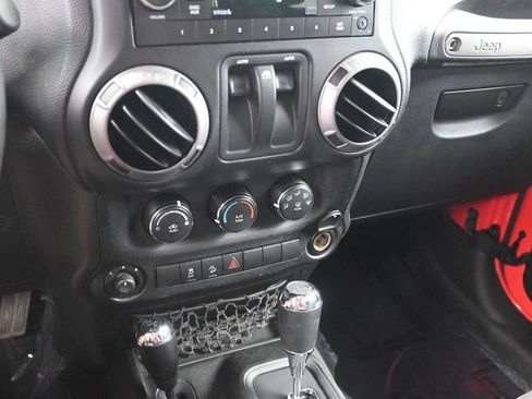 Used 2013 Jeep Wrangler Sport AWD/4WD image 11