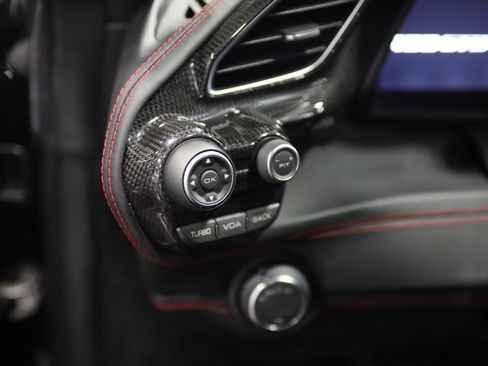 Used 2016 Ferrari 488 GTB RWD image 19