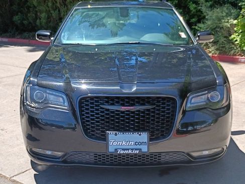 Used 2023 Chrysler 300 S RWD image 12