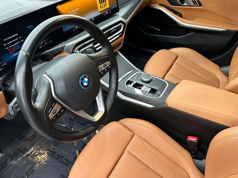 Used 2023 BMW 330e 330e iPerformance image 13