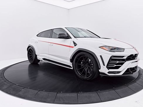 Used 2021 Lamborghini Urus AWD/4WD image 20