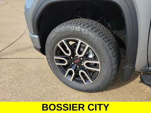 New 2026 GMC Sierra 1500 AT4 w/ AT4 Premium Package image 4