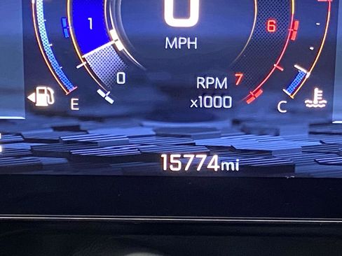 Certified 2025 Chevrolet Suburban Z71 w/ Comfort Package image 20