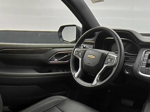 Used 2023 Chevrolet Tahoe LT w/ Luxury Package AWD/4WD image 18
