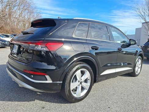 Used 2024 Audi Q4 e-tron Premium Plus image 6
