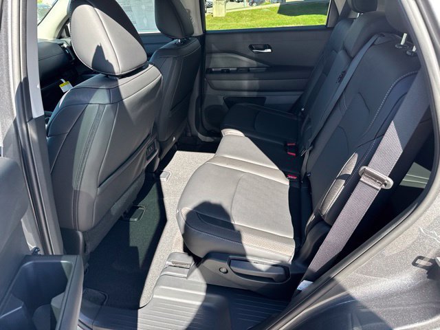 New 2026 Nissan Pathfinder SL AWD/4WD image 35