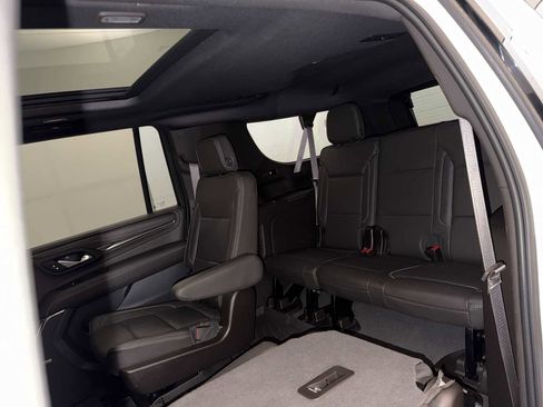 Used 2023 GMC Yukon XL Denali image 22