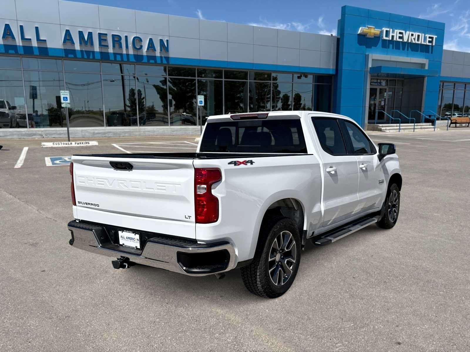 Used 2025 Chevrolet Silverado 1500 LT w/ Texas Edition Plus AWD/4WD image 8
