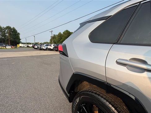 Used 2022 Toyota RAV4 SE w/ SE Grade Weather Package AWD/4WD image 23