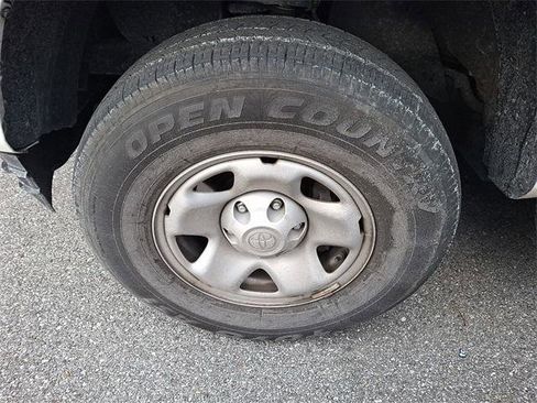 Certified 2023 Toyota Tacoma SR image 3