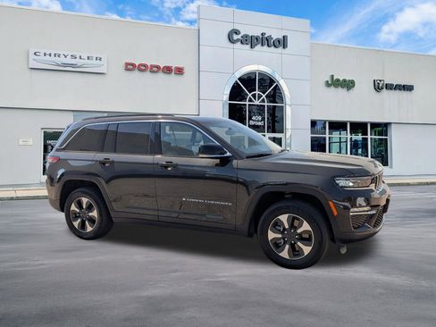 Certified 2024 Jeep Grand Cherokee Limited 4xe w/ Trailer Tow Package AWD/4WD image 2