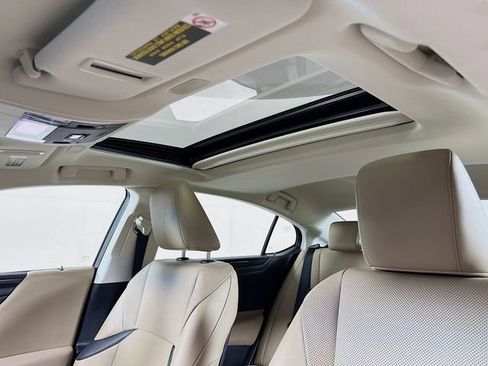 Used 2019 Lexus ES 350 image 22