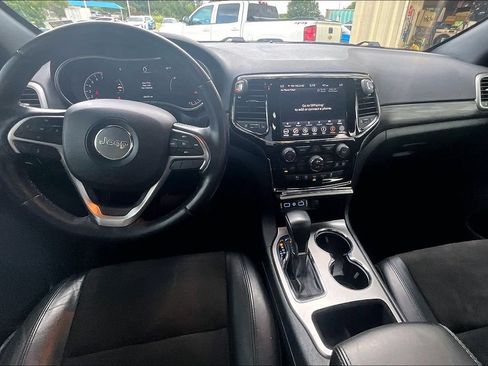 Used 2021 Jeep Grand Cherokee Laredo X AWD/4WD image 15