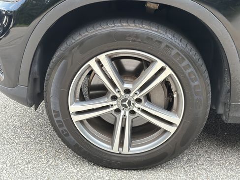Used 2020 Mercedes-Benz GLC 300 4MATIC image 28