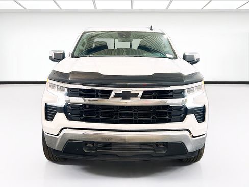 Used 2023 Chevrolet Silverado 1500 LT AWD/4WD image 2