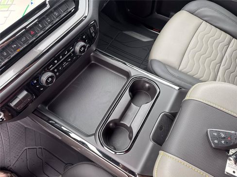 New 2026 Chevrolet Silverado 2500 ZR2 AWD/4WD image 29