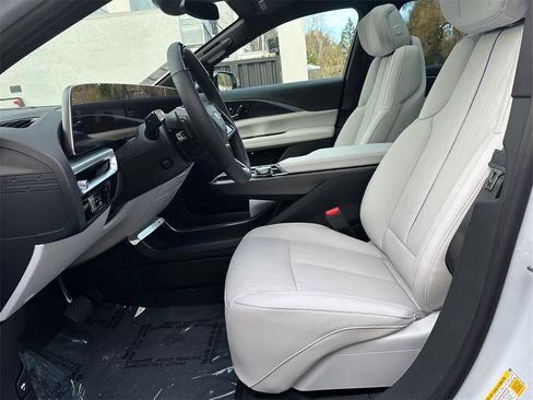 New 2026 Cadillac Lyriq Sport image 19