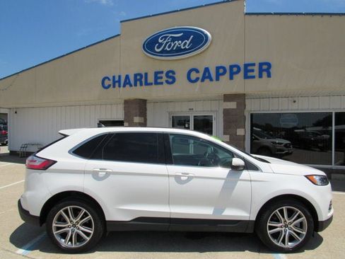 Used 2024 Ford Edge Titanium w/ Equipment Group 301A AWD/4WD image 4