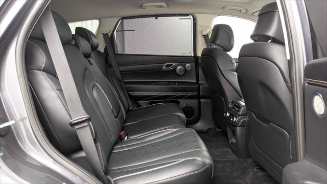 Used 2022 Genesis GV80 2.5T w/ Prestige Package 04 AWD/4WD image 19
