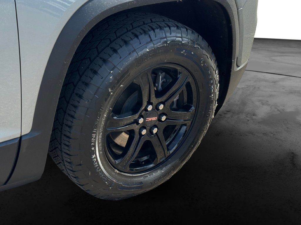 Used 2023 GMC Acadia AT4 w/ Technology Package AWD/4WD image 12