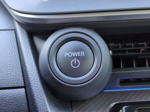 Used 2025 Toyota Prius XLE FWD image 26