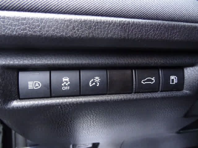 Used 2025 Toyota Camry LE FWD image 7