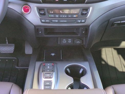 New 2026 Honda Ridgeline RTL image 16