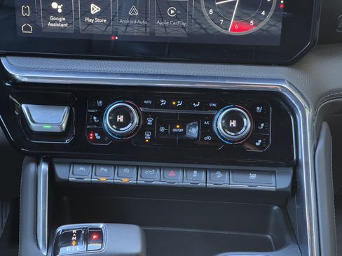 Used 2024 GMC Sierra 1500 Denali w/ Denali Reserve Package image 19