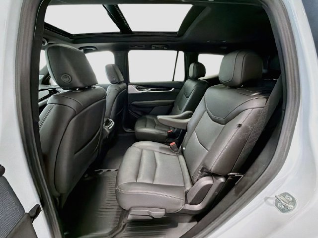 Used 2024 Cadillac XT6 Premium Luxury w/ LPO, Floor Liner Package AWD/4WD image 22