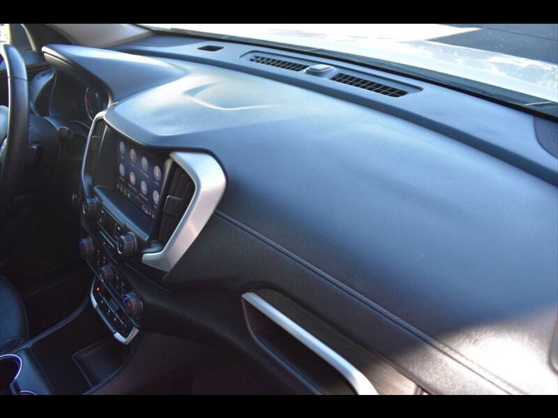 Used 2023 GMC Terrain SLT FWD image 37