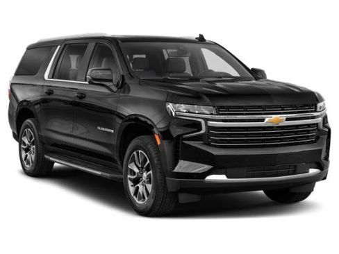 Used 2022 Chevrolet Suburban LT AWD/4WD image 9