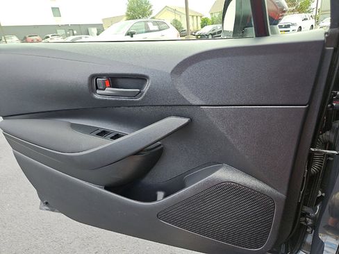 Used 2025 Toyota Corolla LE w/ Carpet Mat Package (TMS) image 13