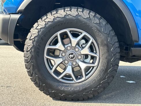 Used 2025 Ford Bronco Badlands AWD/4WD image 16