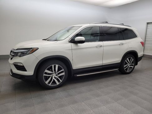 Used 2017 Honda Pilot Elite image 2