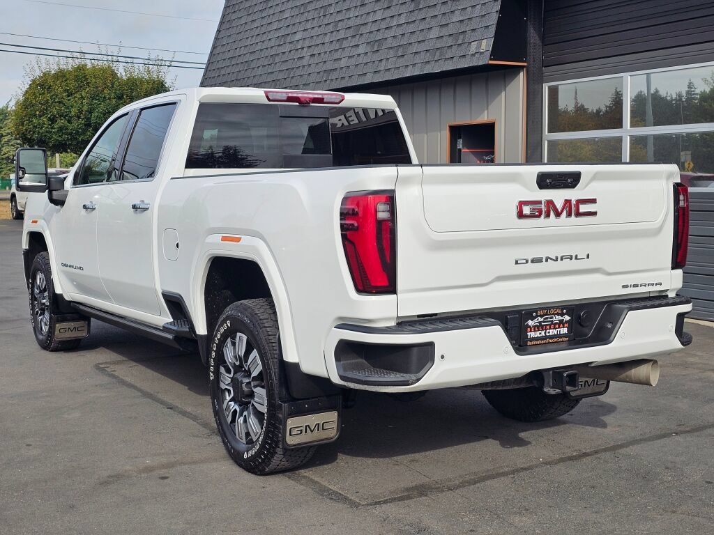 Used 2024 GMC Sierra 3500 Denali w/ Denali Reserve Package AWD/4WD image 3