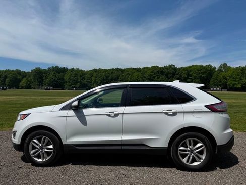 Used 2015 Ford Edge SEL w/ Equipment Group 201A AWD/4WD image 2