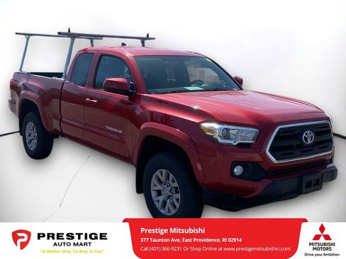 Used 2016 Toyota Tacoma SR5 image 1