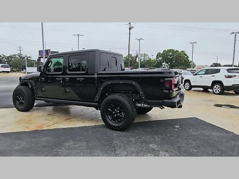 Used 2023 Jeep Gladiator Sport AWD/4WD image 30