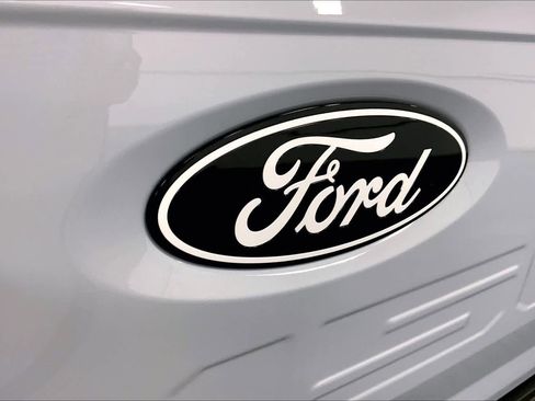 New 2025 Ford F150 Lariat w/ Equipment Group 501A Mid image 13