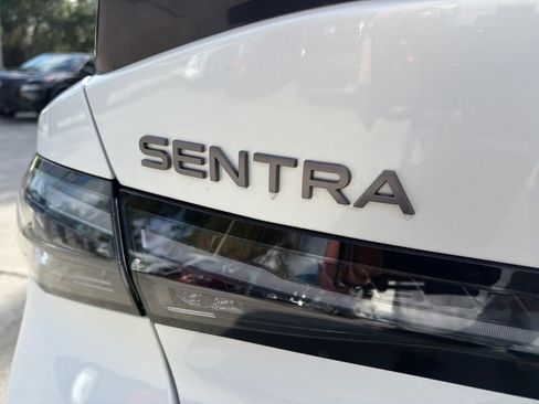 New 2026 Nissan Sentra SR w/ Floor Mat Package FWD image 10