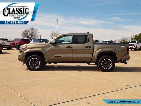 Used 2024 Toyota Tacoma TRD Sport image 6