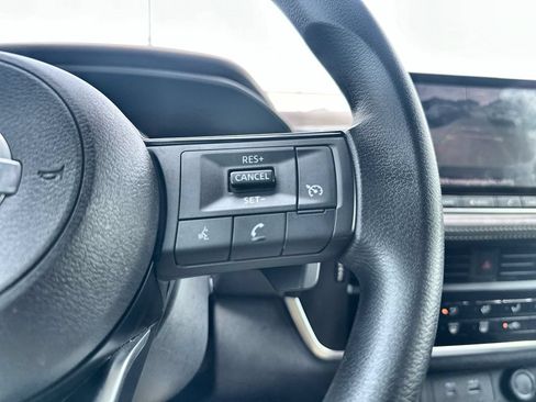 Used 2021 Nissan Rogue S FWD image 32