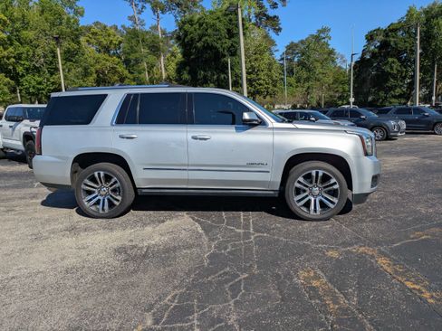 Used 2019 GMC Yukon Denali w/ Denali Ultimate Package RWD image 3