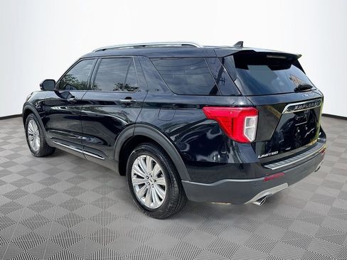 Used 2022 Ford Explorer Limited w/ Equipment Group 301A RWD image 8