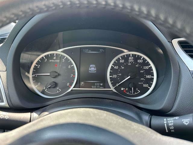 Used 2017 Nissan Sentra SV FWD image 16