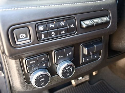 Used 2023 GMC Yukon Denali Ultimate AWD/4WD image 58