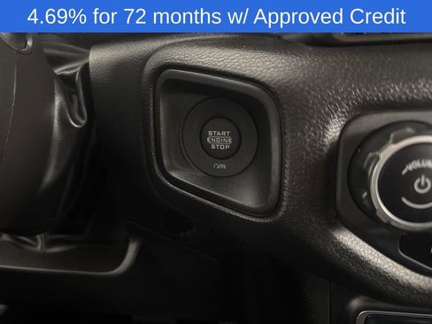 Used 2024 Jeep Gladiator Sport image 17