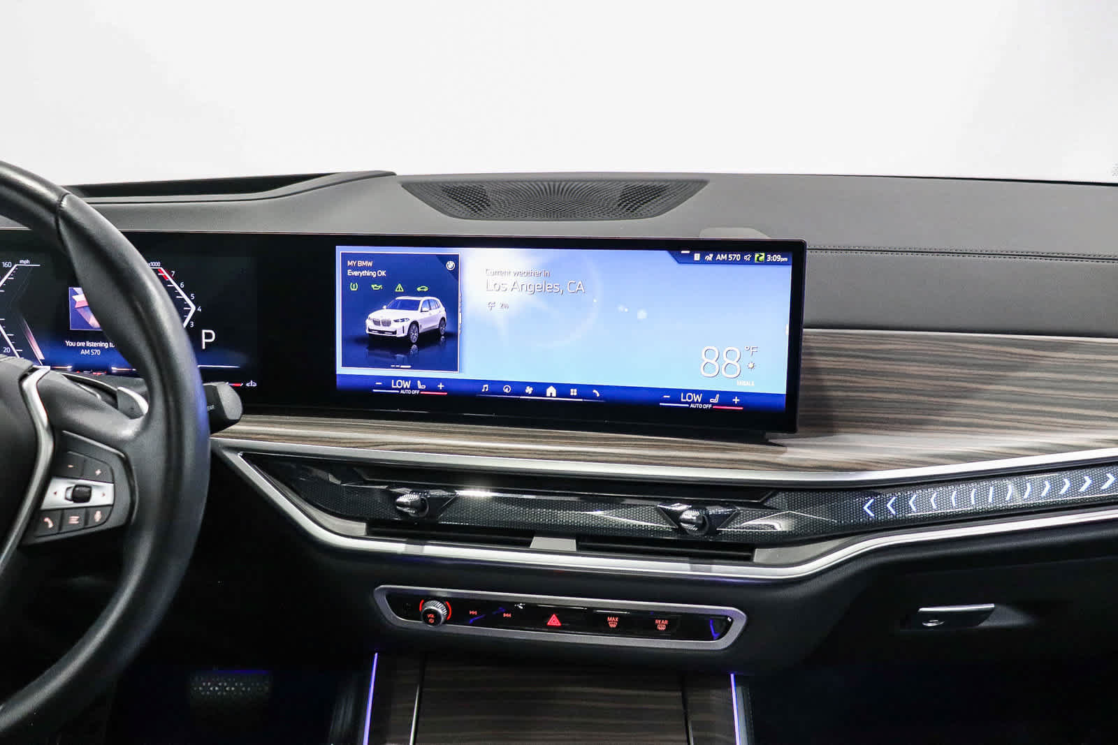 Used 2025 BMW X5 sDrive40i w/ Executive Package RWD image 17