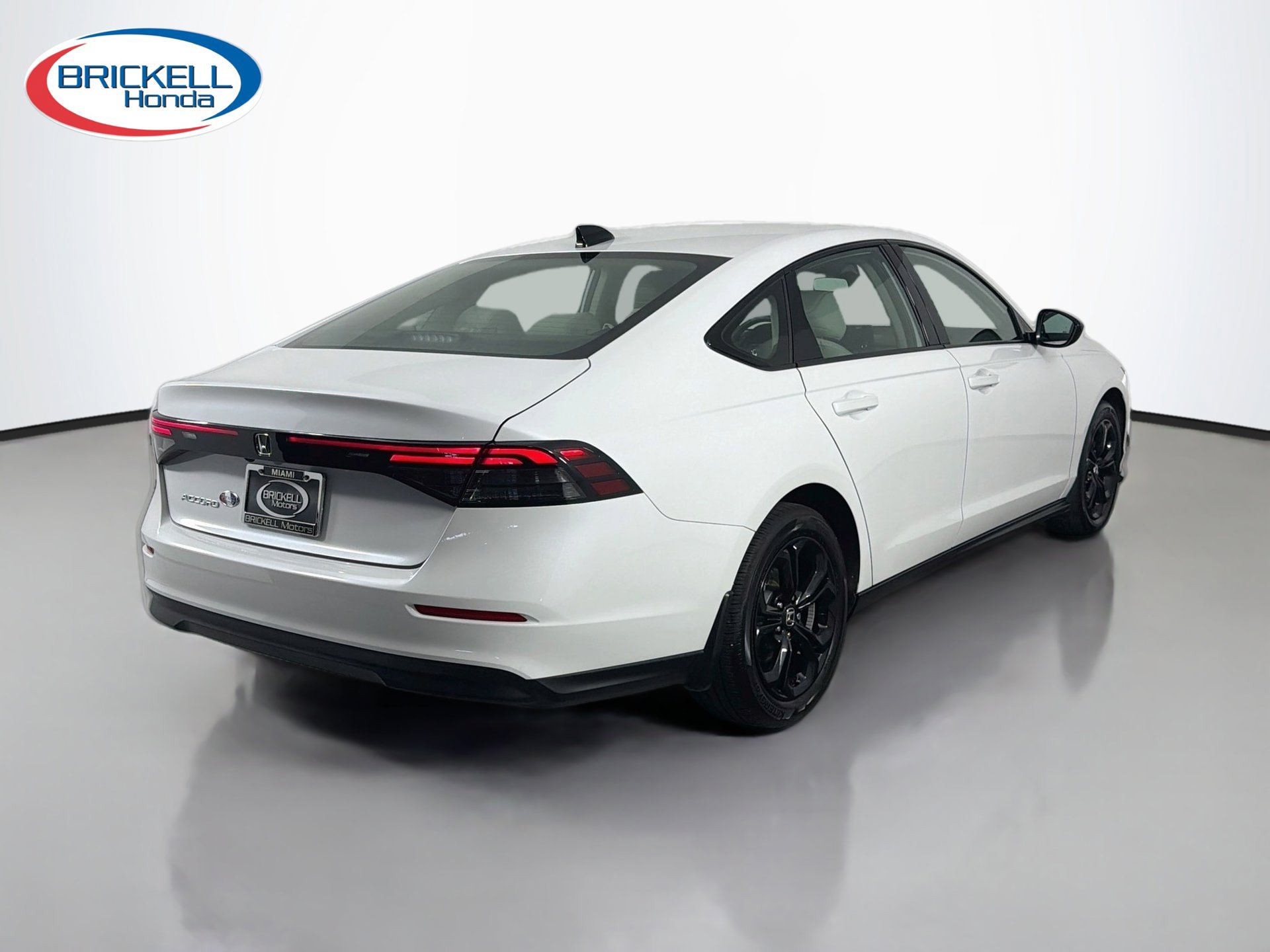 Used 2025 Honda Accord SE image 3