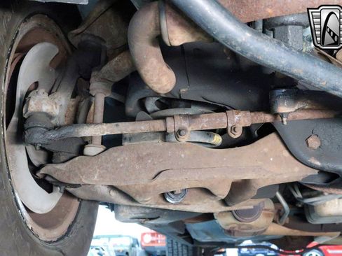 Used 1987 Pontiac Grand Prix LE image 27